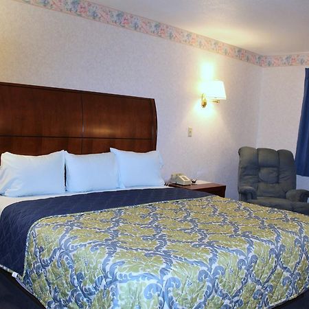 Americas Best Value Inn Of Decatur Bagian luar foto