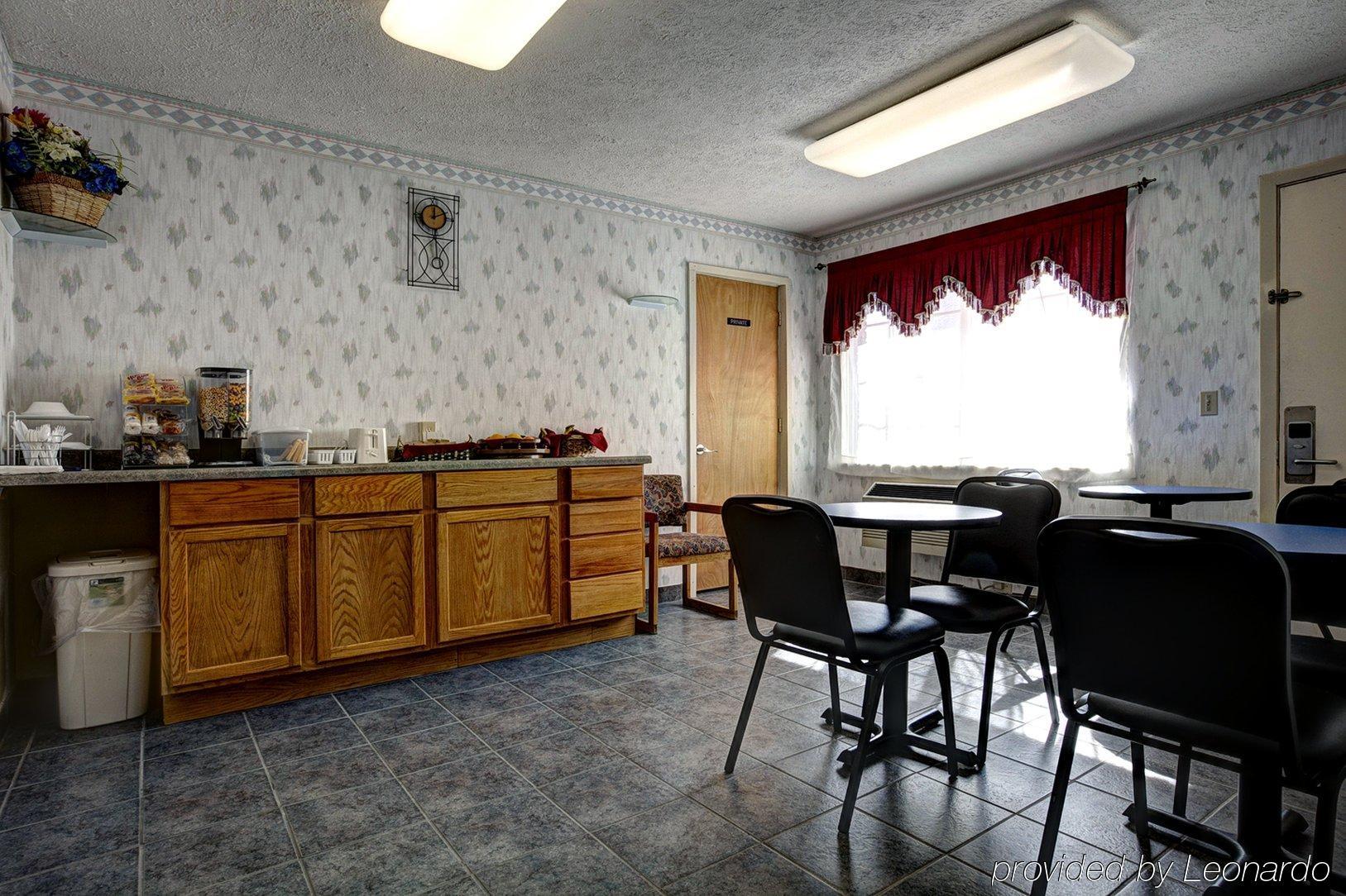 Americas Best Value Inn Of Decatur Restoran foto